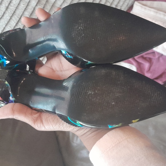 Women's Heels - Picture 4 of 4